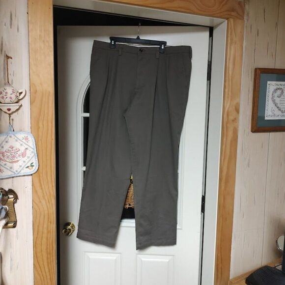 New Dockers Classic Fit Brown Colored Easy Khaki Comfort Waistband Men's 40/34 - Picture 1 of 3